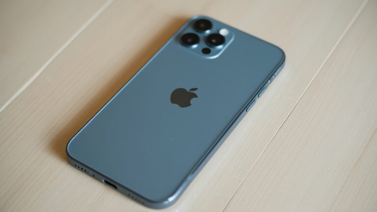 Apple iPhone 16