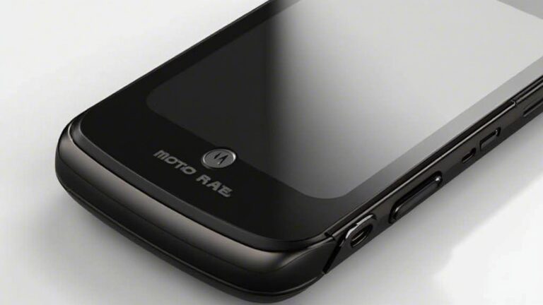 Moto Razr 2025